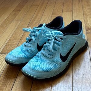 Nike Free Running Shoes